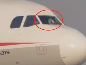 飛機(jī)玻璃到底有幾層？為什么駕駛艙玻璃破碎事件年年都有！