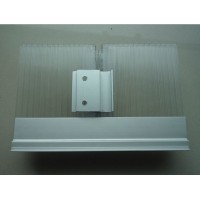 U型結構鎖扣陽光板的特性