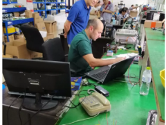 俄羅斯客戶再次訪問(wèn)奧特儀表公司，進(jìn)行壓力傳感器測(cè)試