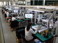 流金八月 驕陽(yáng)似火，虹潤(rùn)項(xiàng)目建設(shè)如火如荼