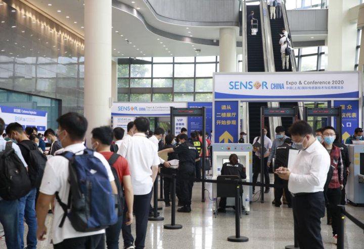 中國(guó)（上海）國(guó)際傳感器 項(xiàng)目總監(jiān)鐘海燕給大家拜個(gè)早年