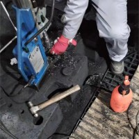 現(xiàn)場(chǎng)鉆孔/咬死螺栓或銷子拆除