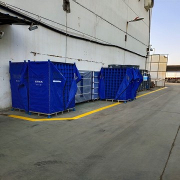 蘇州相城區(qū)陽澄湖廠區(qū)車間劃線一米