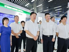 國家知識產(chǎn)權(quán)局黨組成員、副局長胡文輝一行調(diào)研正泰